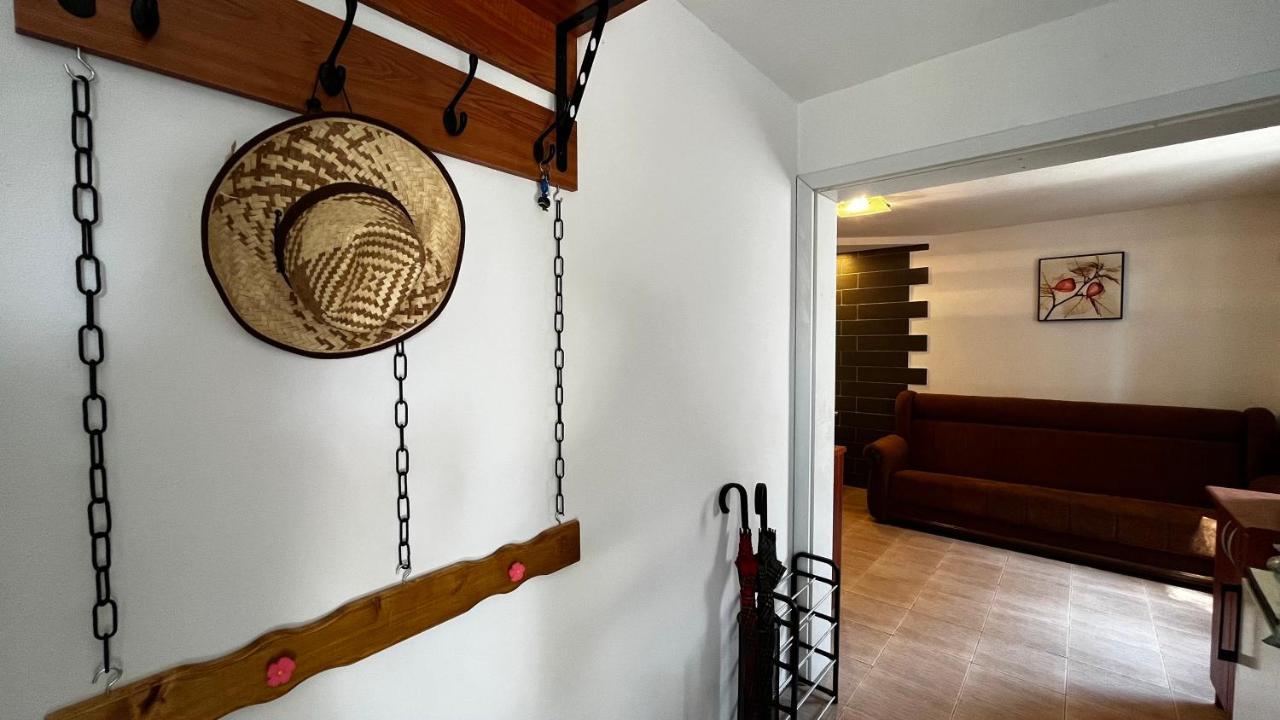 House In The Pines Villa ซูโตมอเร ภายนอก รูปภาพ