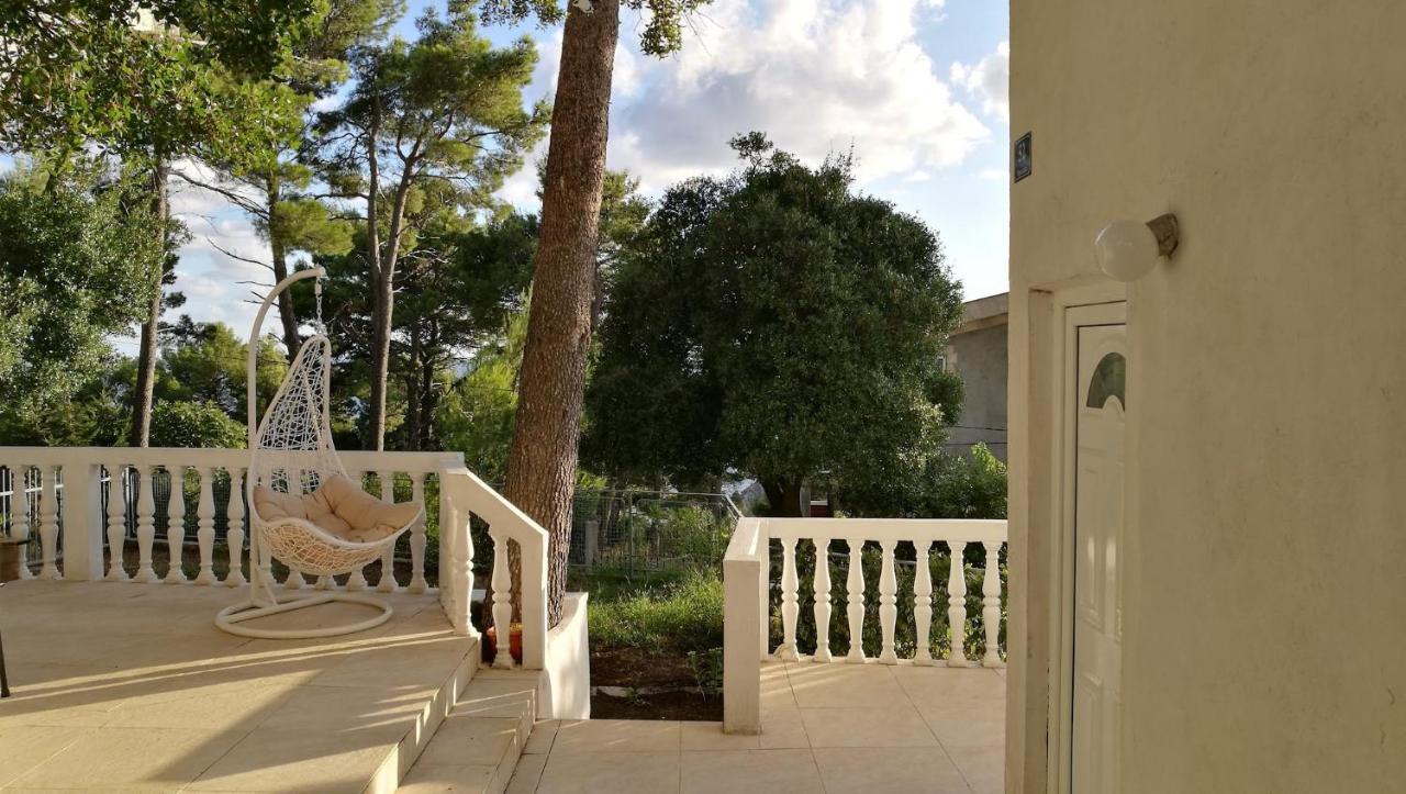 House In The Pines Villa ซูโตมอเร ภายนอก รูปภาพ